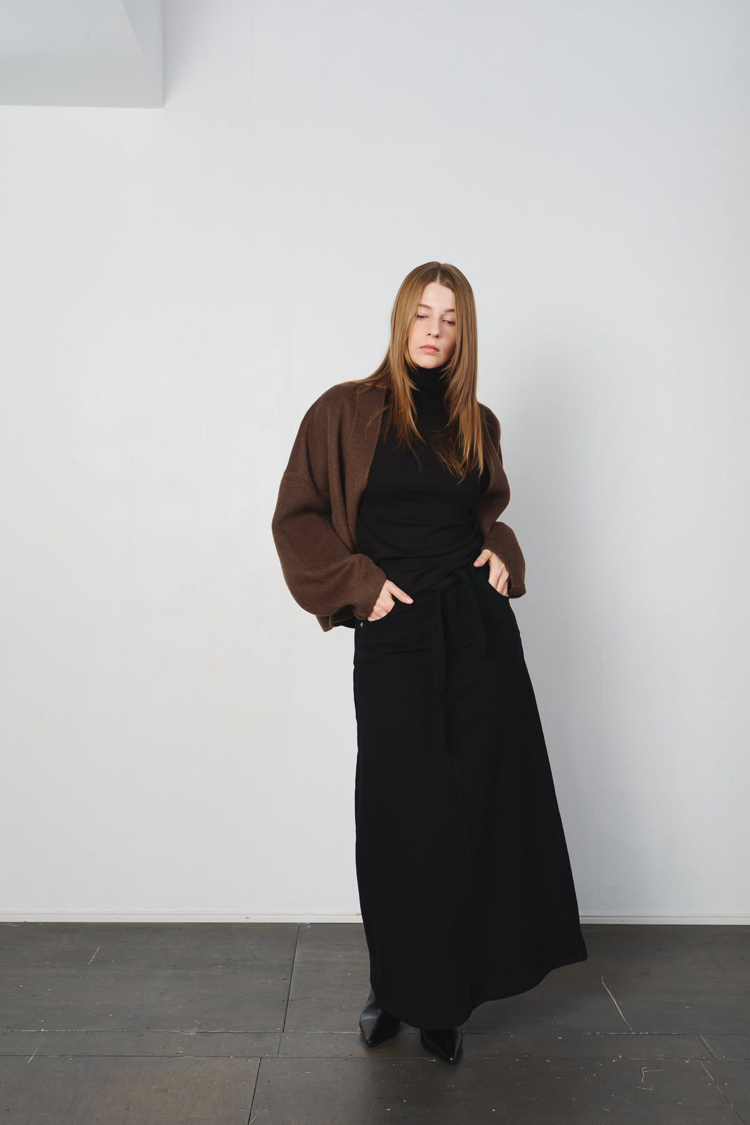 ブラックツイルロングスカート