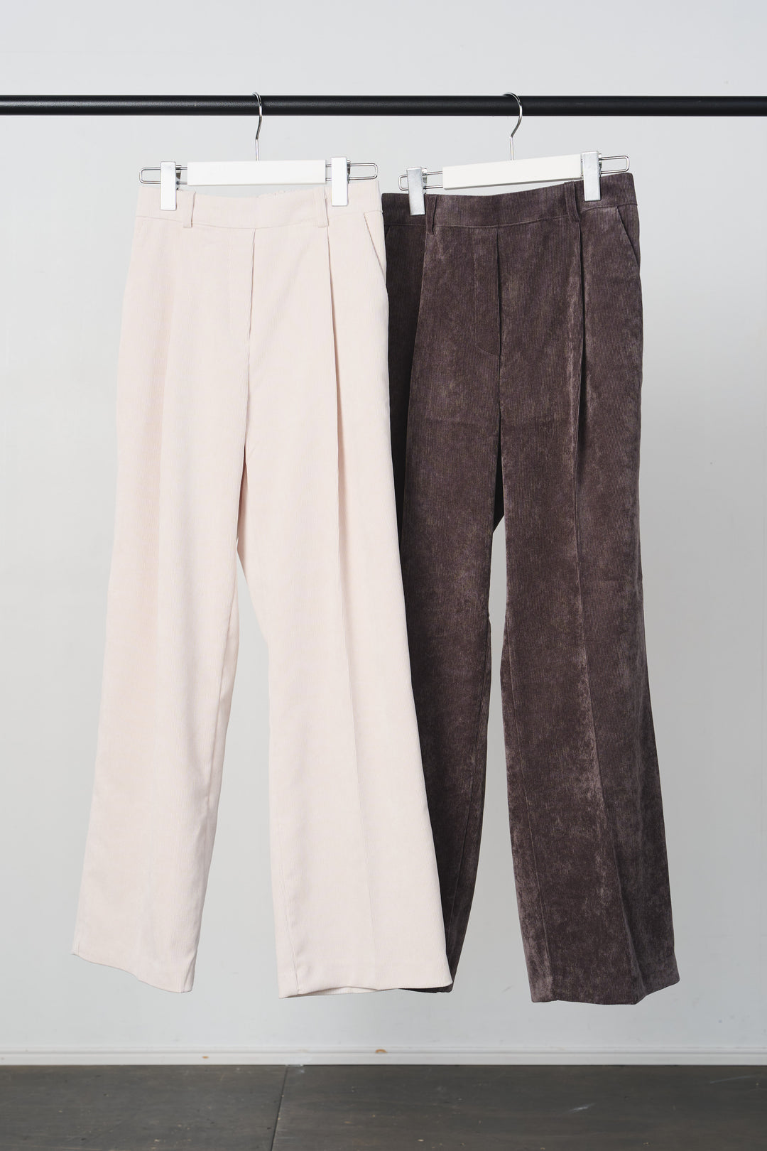 コーデュロイタックデザインパンツ